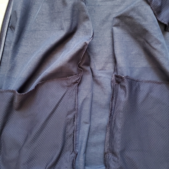 Toronto Maple Leafs Adidas Climacool Zip Up Jacket. Blue. Medium. - Picture 4 of 9